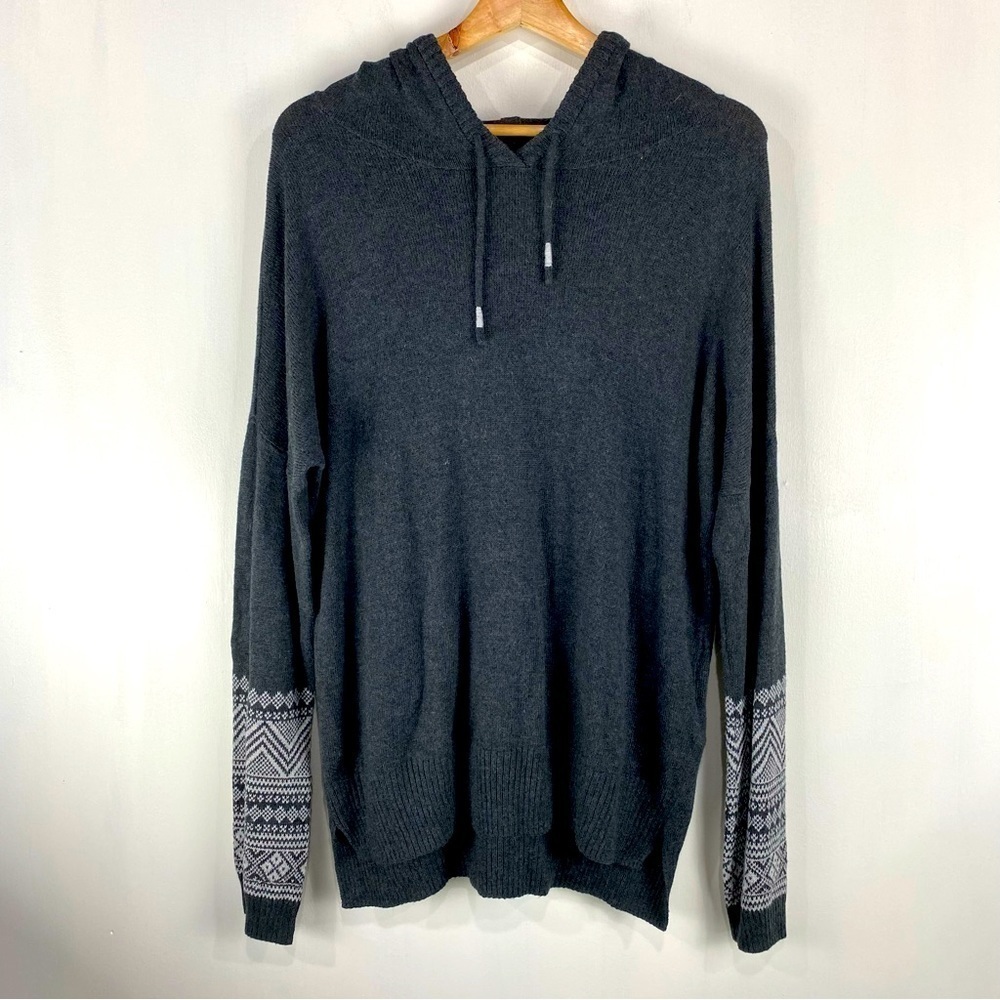 H&M L.O.G.G. Angora Blend Pullover SweaterShirt Hoodie Aztec Printed Size Medium